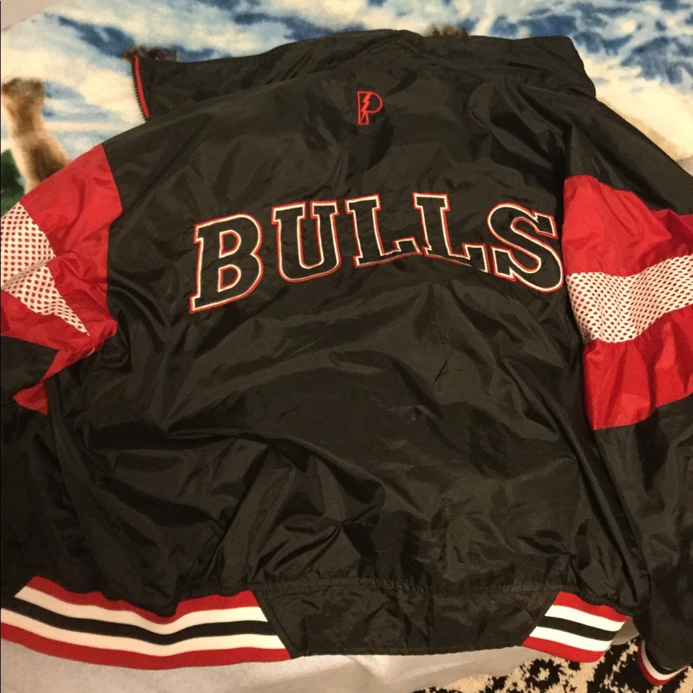 Bulls Light Jacket 🔥😍